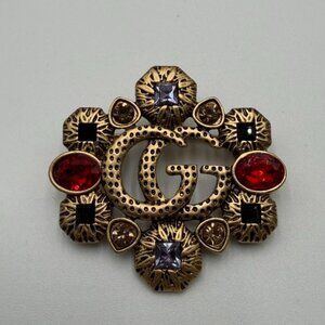 brooch